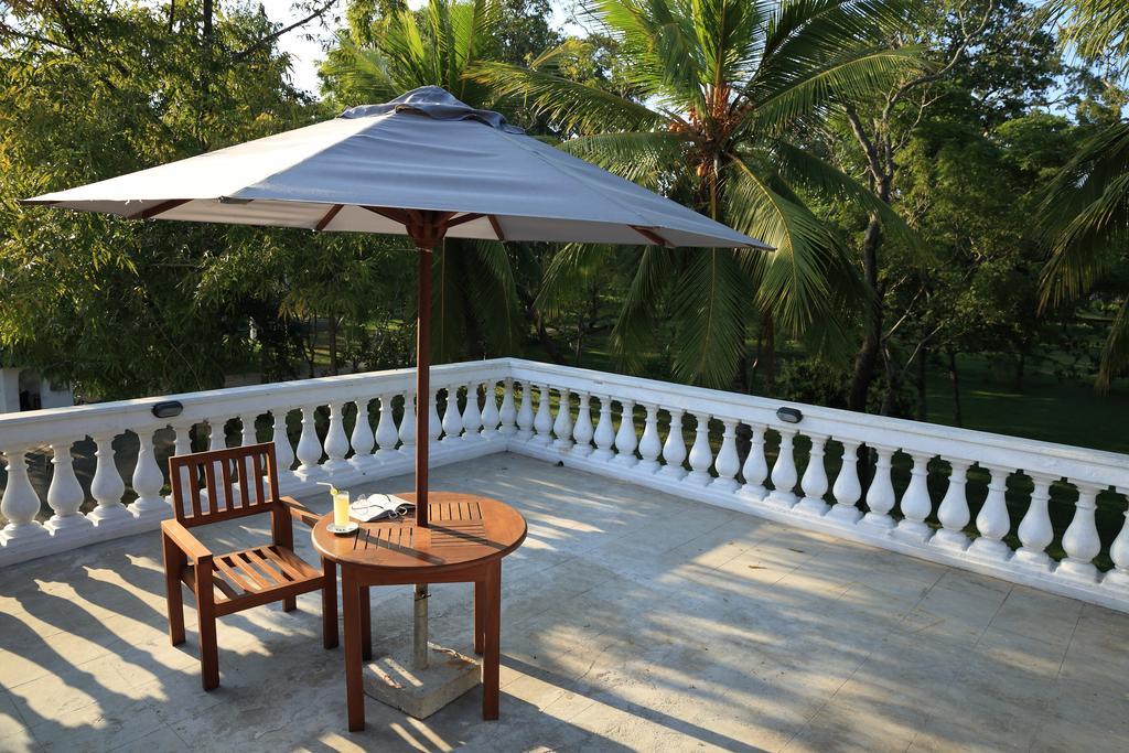 The Sanctuary At Tissawewa Anuradhapura Exterior foto