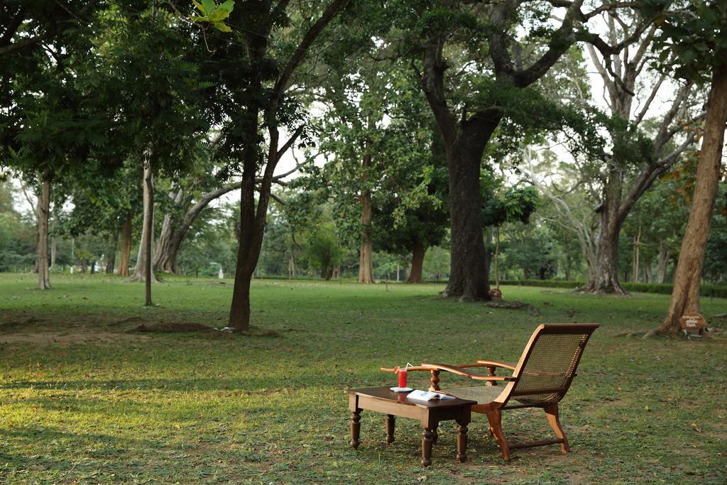 The Sanctuary At Tissawewa Anuradhapura Exterior foto
