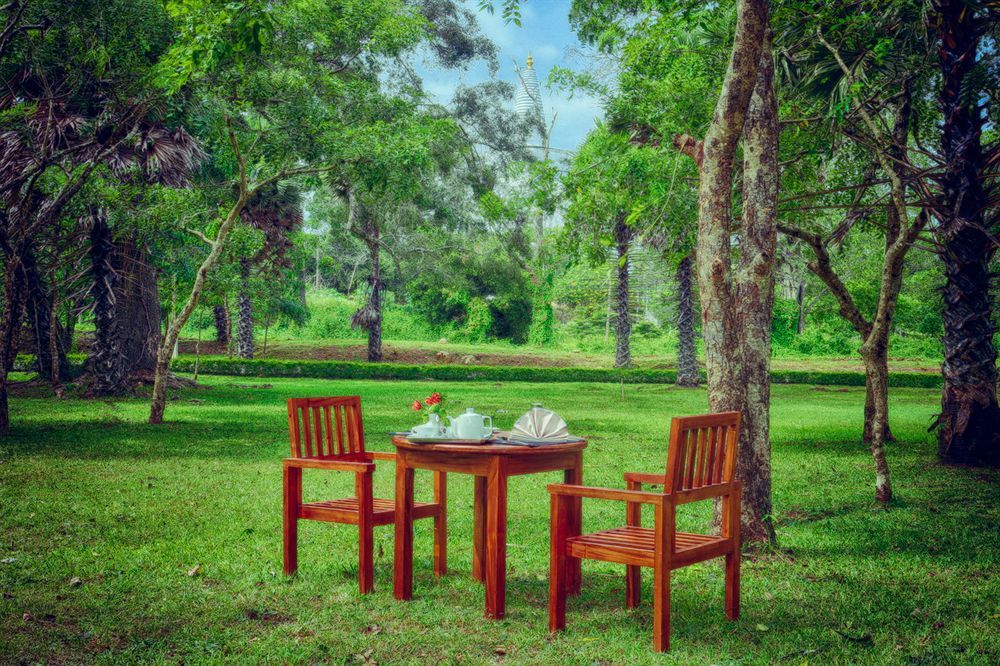 The Sanctuary At Tissawewa Anuradhapura Exterior foto