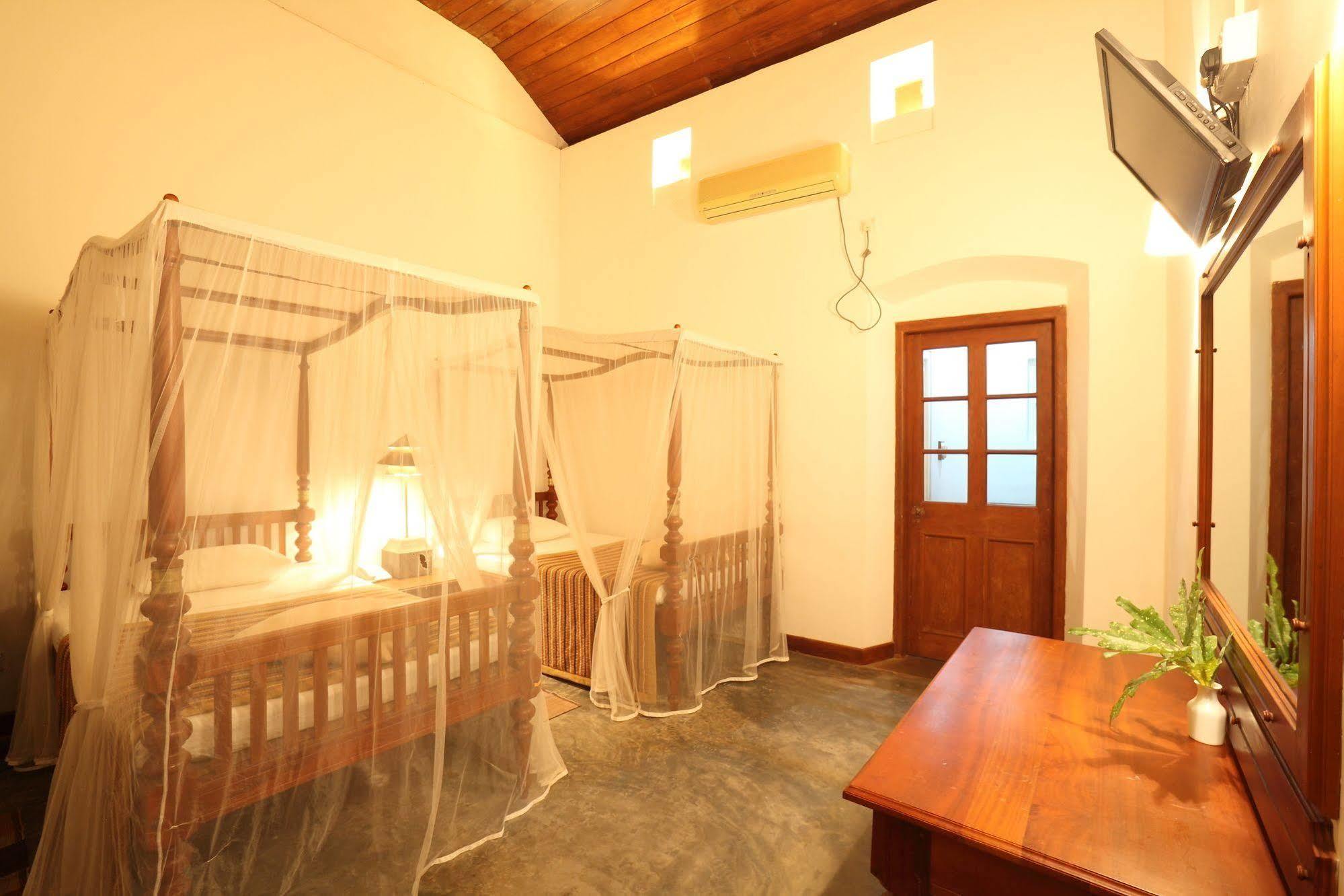 The Sanctuary At Tissawewa Anuradhapura Exterior foto